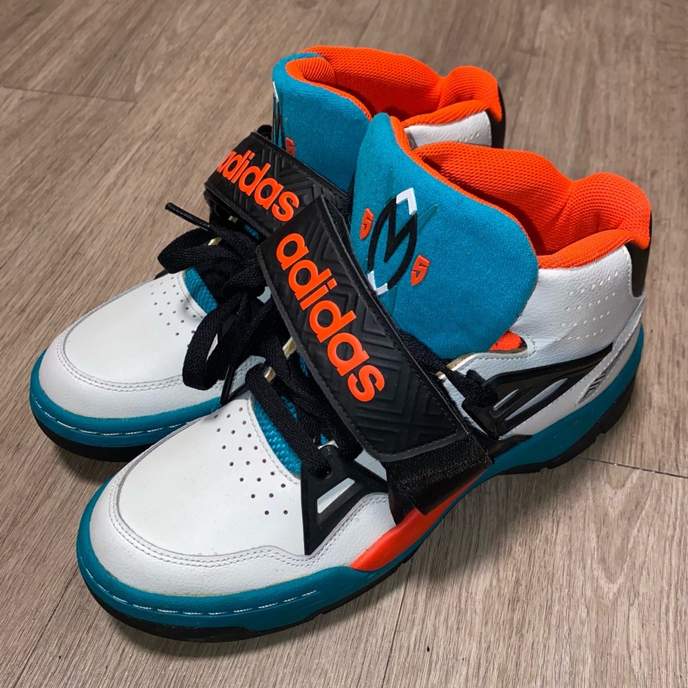 Mens Adidas Mutombo 2 White teal orange size 8.5